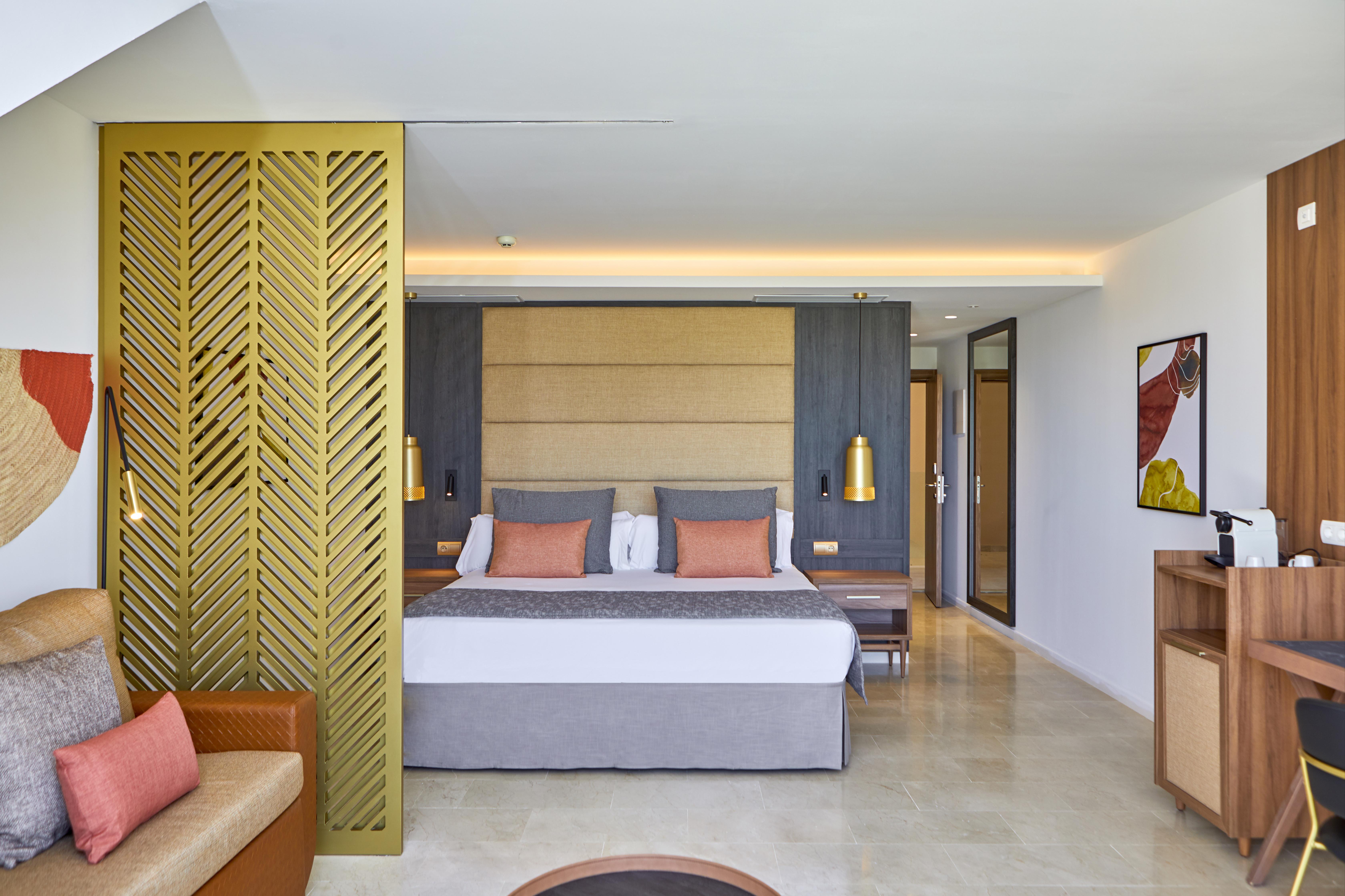 Zafiro Palace Andratx Aparthotel 5*